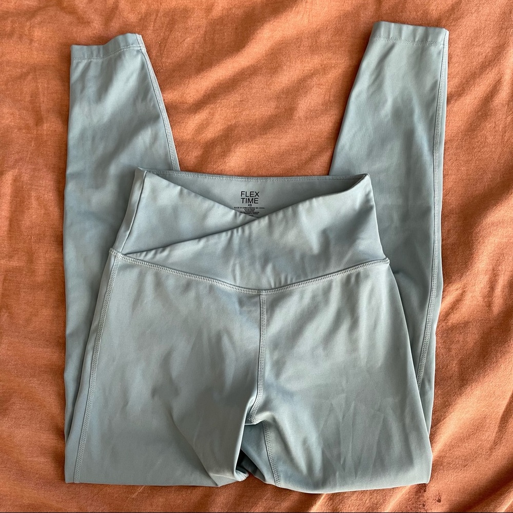 Cross waist yoga legging
